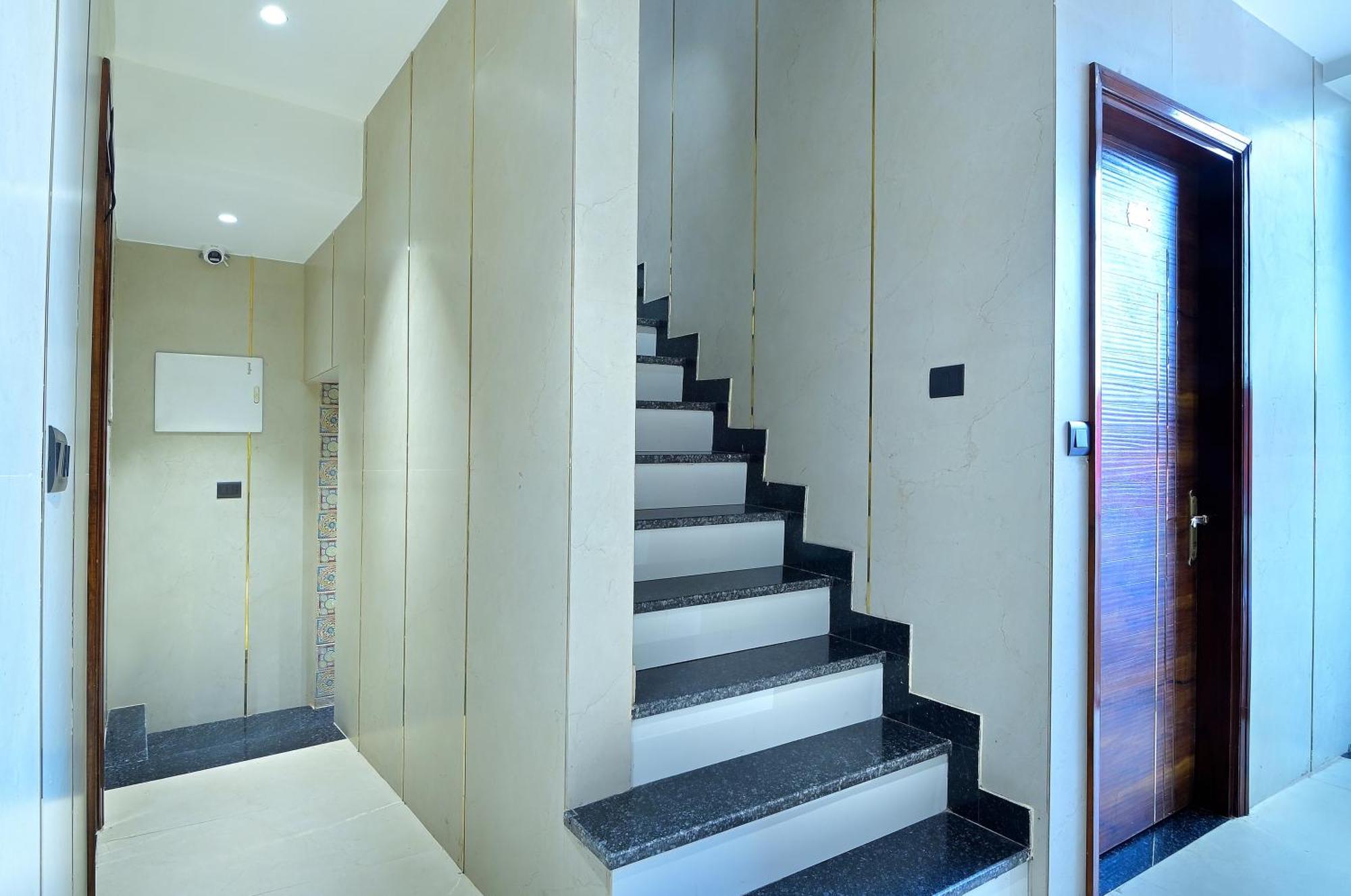 Hotel Nav Durga "2 Walking From New Delhi Railway Station" Exteriör bild