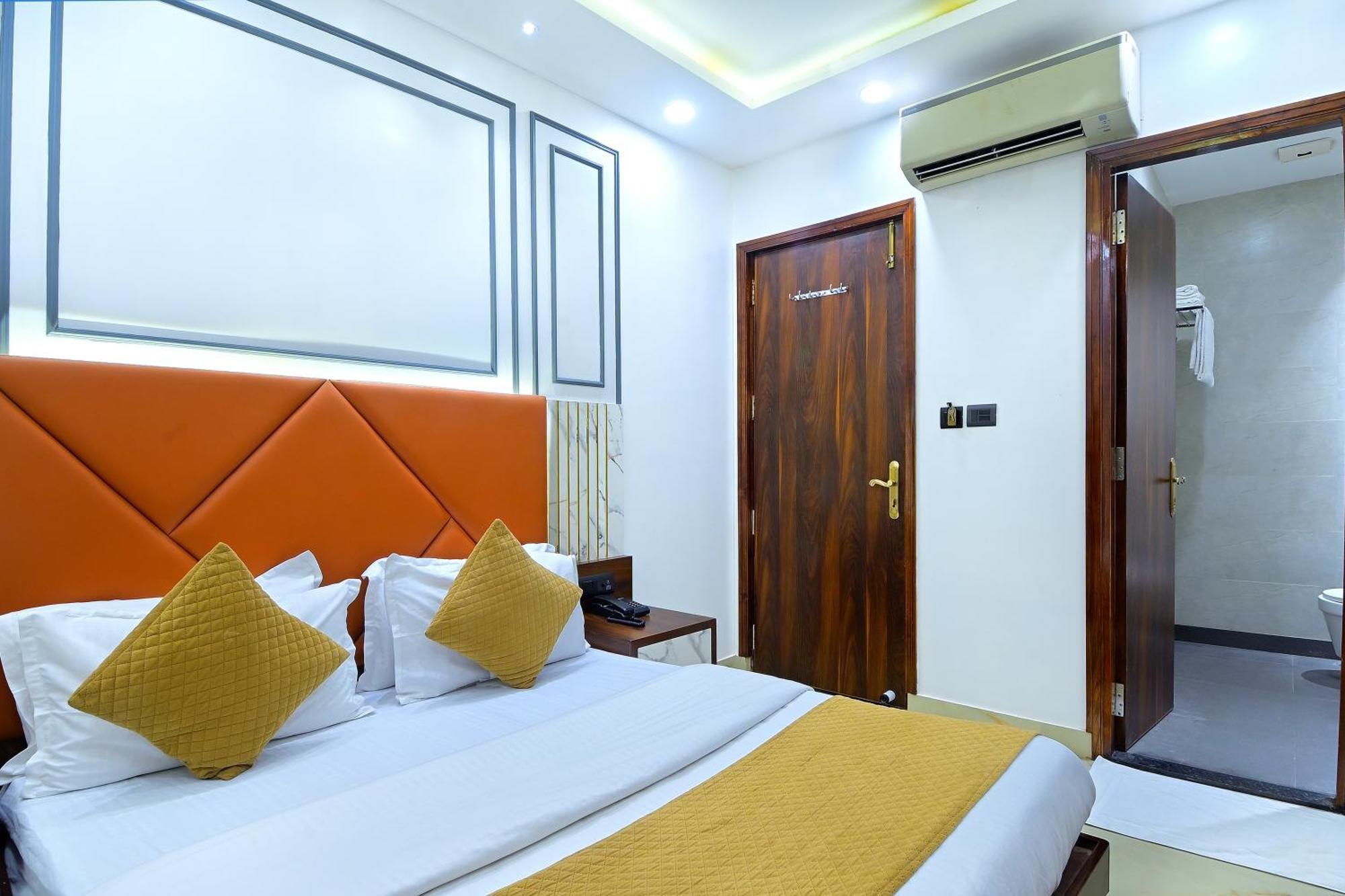 Hotel Nav Durga "2 Walking From New Delhi Railway Station" Exteriör bild