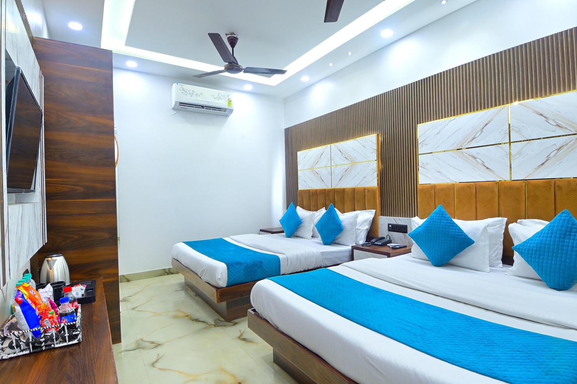 Hotel Nav Durga "2 Walking From New Delhi Railway Station" Exteriör bild