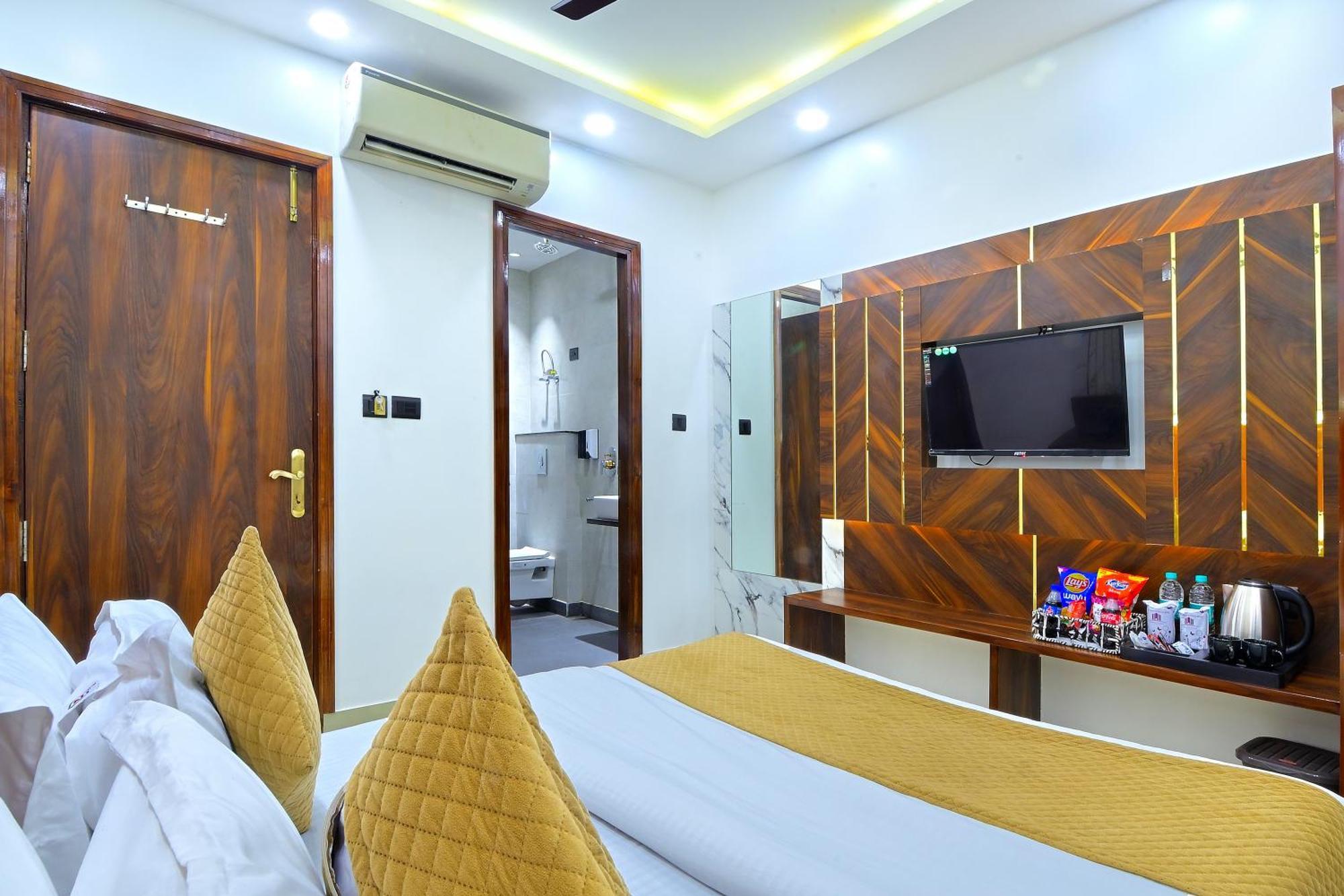 Hotel Nav Durga "2 Walking From New Delhi Railway Station" Exteriör bild