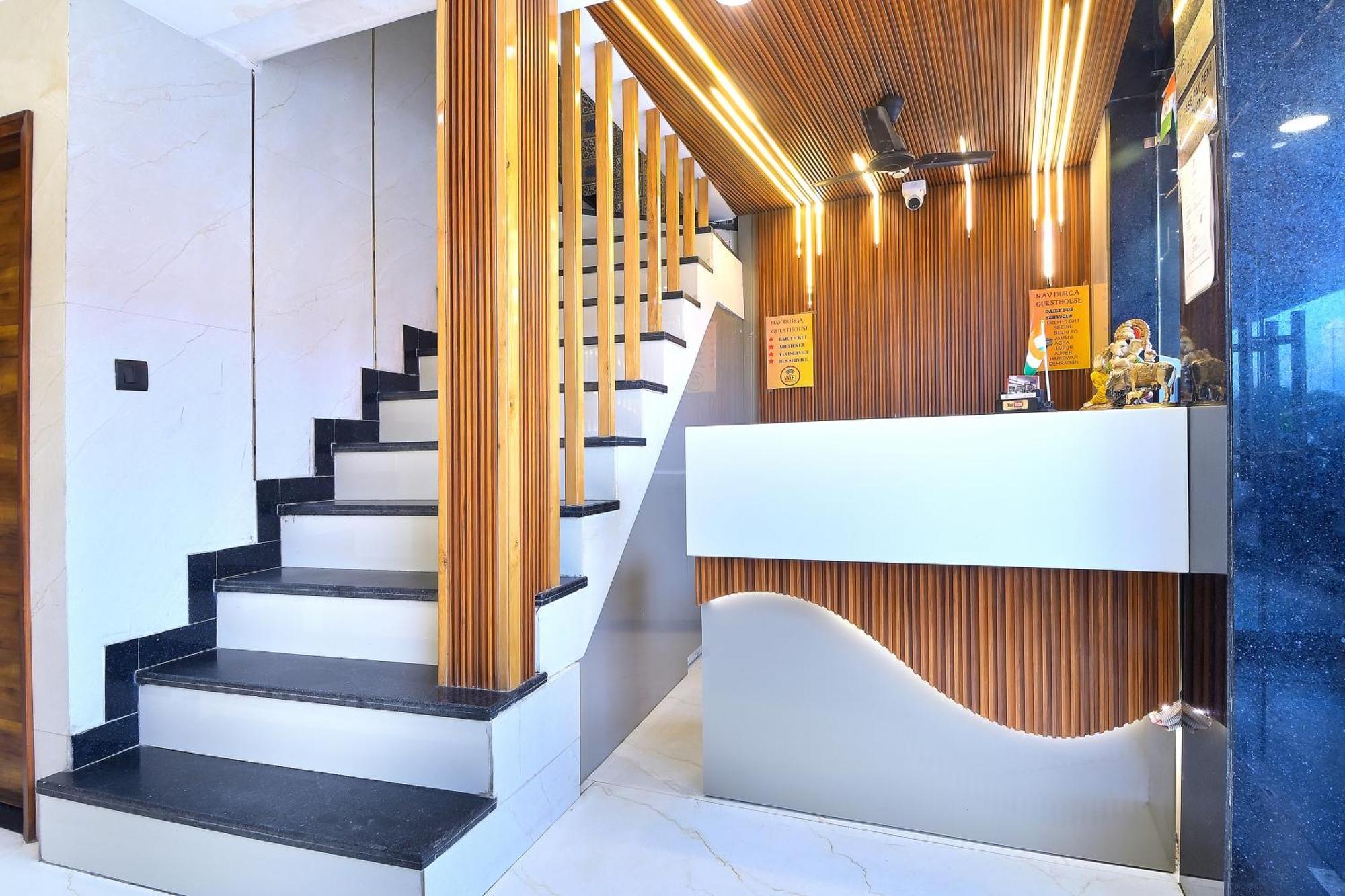 Hotel Nav Durga "2 Walking From New Delhi Railway Station" Exteriör bild