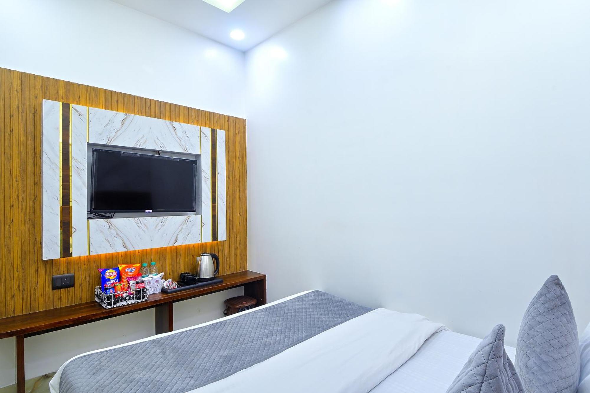 Hotel Nav Durga "2 Walking From New Delhi Railway Station" Exteriör bild